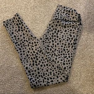Balance Athletica Ascend Legging - Snow Leopard Midnight